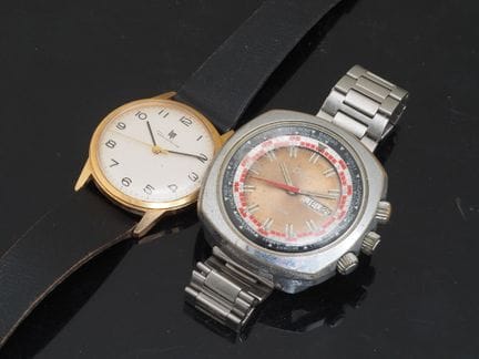 LIP/DIFOR
Set of two watches, including: 
-Lip Dau
