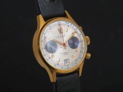LORENDA
Gold-plated chronograph wristwatch. Round 