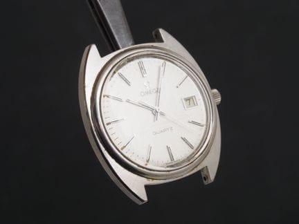 OMEGA Quartz réf. 196.0121
Montre de poignet en ac