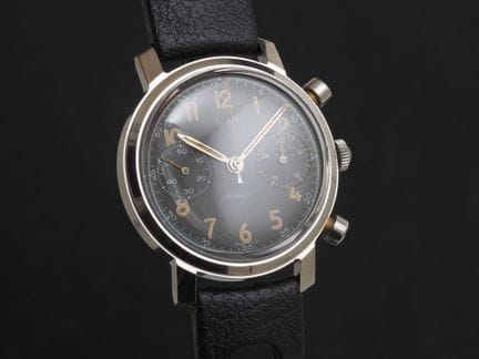 NET
Montre chronographe de poignet en acier. Boiti