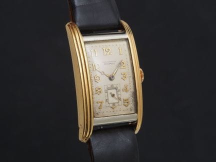 MOVADO Chronomètre
Montre de poignet en or jaune e