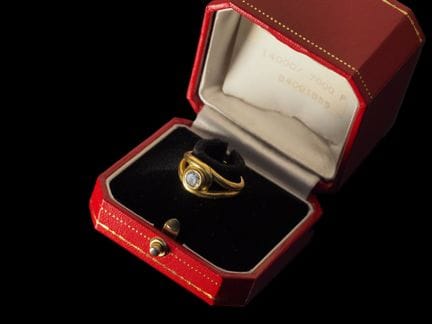 CARTIER
Solitärring aus 750er Gelbgold, mit einem 