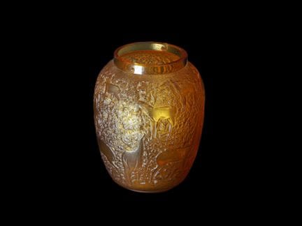 LALIQUE 
Vaso con cervi in vetro colorato giallo/a