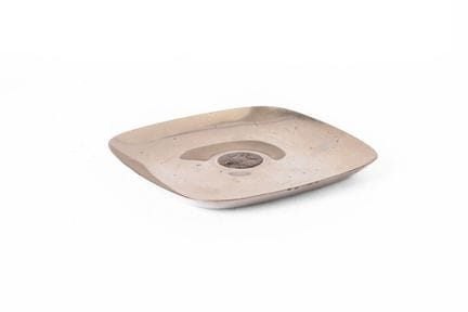 ANONIMO
Portaoggetti in metallo argentato di forma