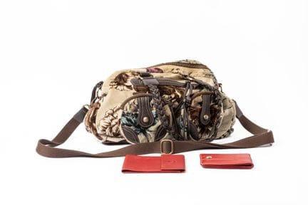 OILILY / LONGCHAMP / 
Set composto da una borsetta