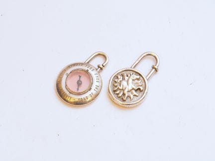 HERMES
Réunion de deux porte clé / mousqueton comp