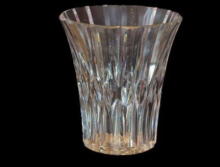 BACCARAT
Grande vaso in cristallo intagliato.
Marc