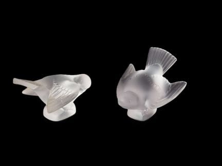 LALIQUE
Coppia di oggetti in vetro raffiguranti de