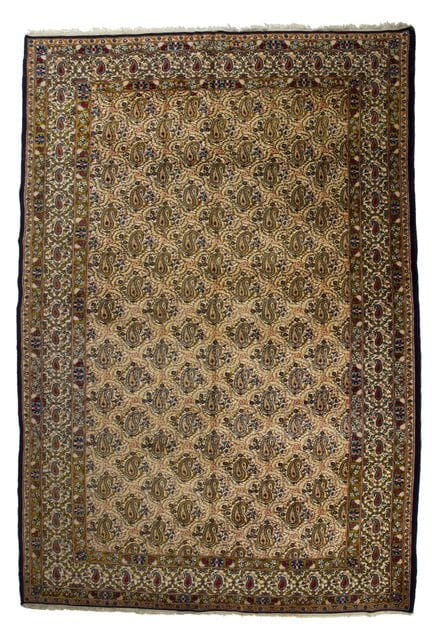 Tapis GHOUM 
Iran. 3e tiers du 20e siècle.
Velours