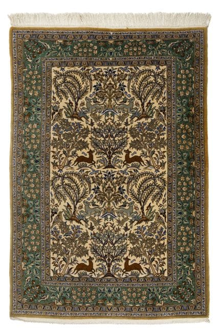 Tapis GHOUM 
Iran. 3e tiers du 20e siècle.
Velours