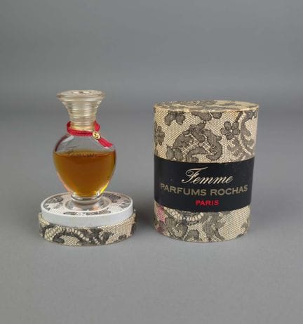 ROCHAS – Women
Glass perfume bottle, presented in 
