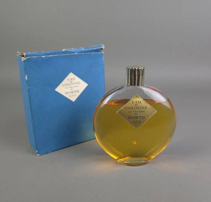 WORTH – Je Reviens
Flacon d'eau de Cologne en verr