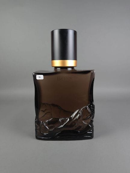 HUGO BOSS - BOSS ELEMENTS
Large promotional mock-u