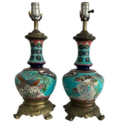 Ein Paar Tischlampen aus polychromer Keramik mit o