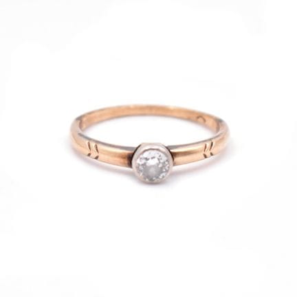 Ring Besetzt mit einem Diamanten, ca. 0,15 ct, mit