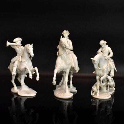 Drei Figuren aus der Roten Nymphenburger Jagd Reit