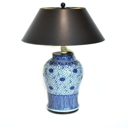 Vase als Tischlampe montiert  20. Jh. |   Porzella