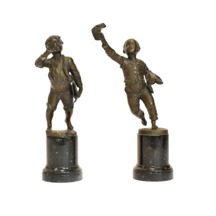 Zwei Zeitungsjungen  19./20. Jh. |   Bronze, vergo