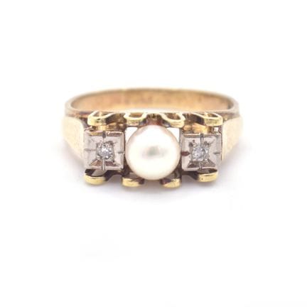 Ring Besetzt mit einer Akoyazuchtperle, Ø 5,7 mm u