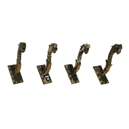 LOTTO COMPOSTO DA 9 appliques in legno scolpito la