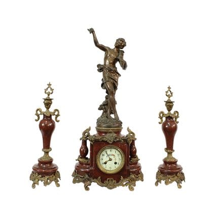 TRITTICO COMPOSTO DA  orologio e due candelabri mo