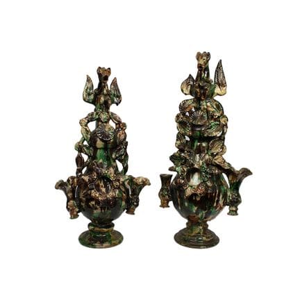 COPPIA LUCERNE  in maiolica invetriata decorati a 