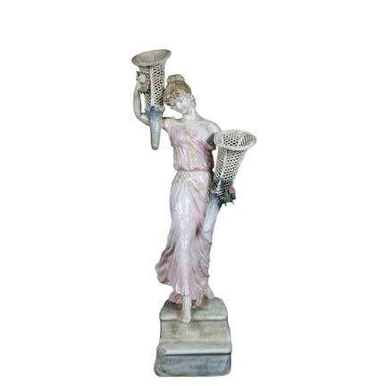SKULPTUR aus glasierter, vielfarbiger Majolika, di