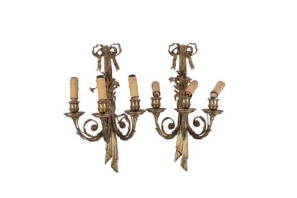 Pair of neoclassical-style wall sconces made of gi