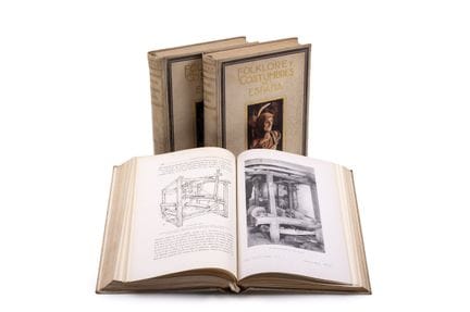„FOLKLORE AND CUSTOMS OF SPAIN“. – Herausgeber: F.
