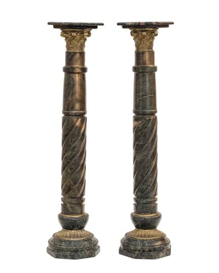 Pair of important Corinthian columns made of green