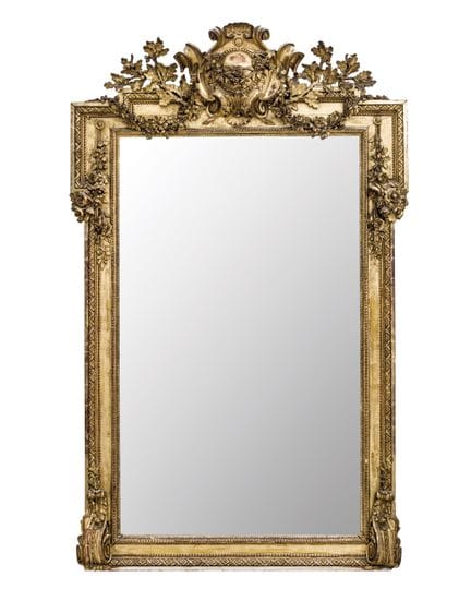 Important Isabeline mirror made of carved, stuccoe