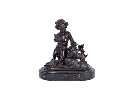 Sculpture made of patinated bronze. On the back, a