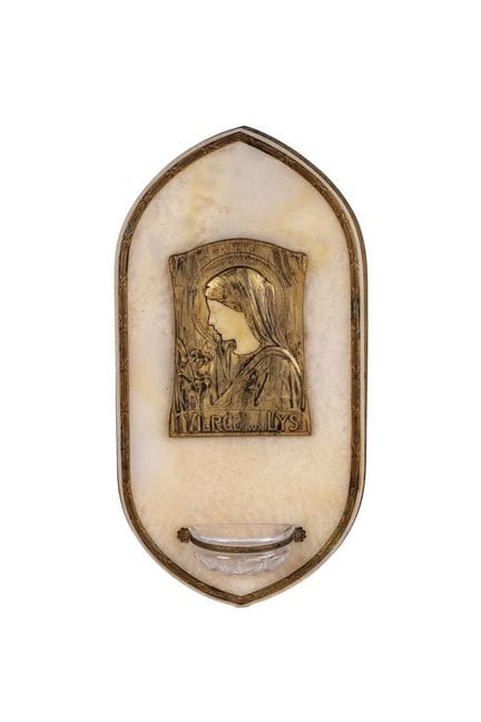 Art Nouveau holy water font in raw onyx. On the fr