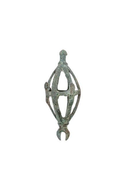 Grelot idol made of bronze. Luristán, 1500 BC. 8 c