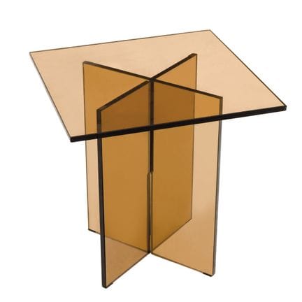 Beistelltisch aus Rauchglas. 1970er Jahre. 52 x 50