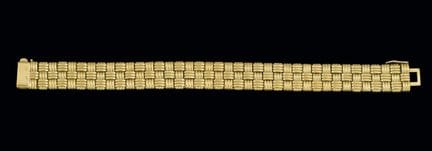 18K yellow gold bracelet in a braided mesh design 