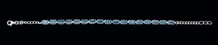 Silberarmband mit oval geschliffenen London-Blue-T