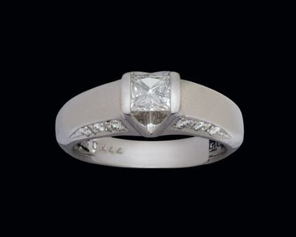 Ring aus 18-karätigem Weißgold mit einem Diamanten