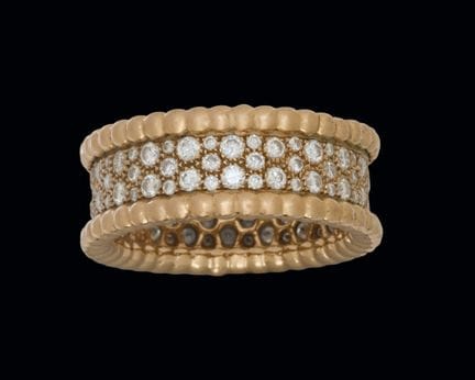 18K rose gold ring with pavé diamonds. Weight: 9.0