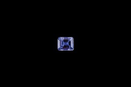4,55 ct Tansanit im Smaragdschliff. .