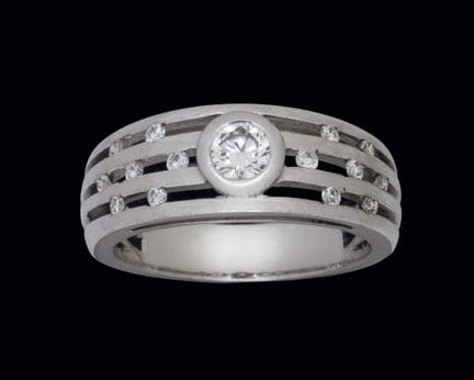 Vierfach-Ring aus 18 Karat Weißgold mit einem Diam