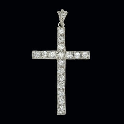 Platin-Anhänger in Form eines Kreuzes mit Diamante