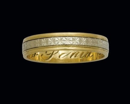18K two-tone gold ring with a total weight of 3.09