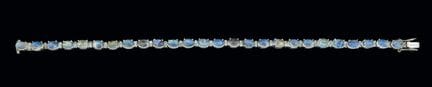 Silberarmband mit Mondsteinen (15,50 Karat) und Di