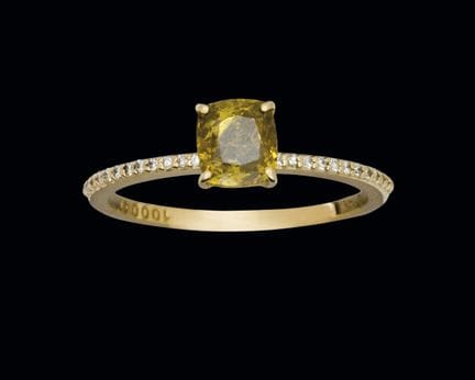 14-Karat-Ring mit einem Diamanten im Fancy-Cushion