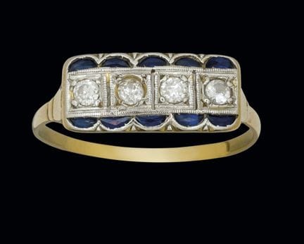 Ring aus 18-karätigem Gelbgold mit Platinakzenten,