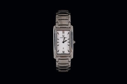 Herrenarmbanduhr, Marke UNIVERSAL, Modell „Classic