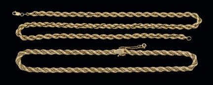 Set of two 18K yellow gold chains with a total wei