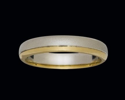 Ehering aus 18-karätigem Gelbgold und Platin mit e