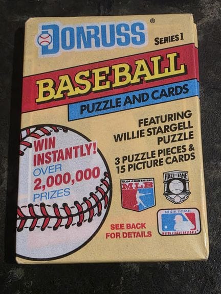 BASEBALL, pack of 15 trading cards + 3 puzzle piec